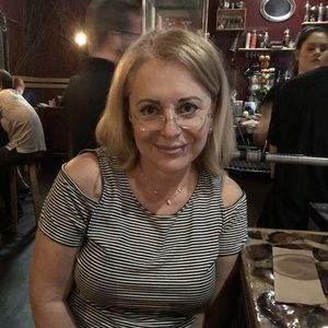 Meet your Posher, Mila